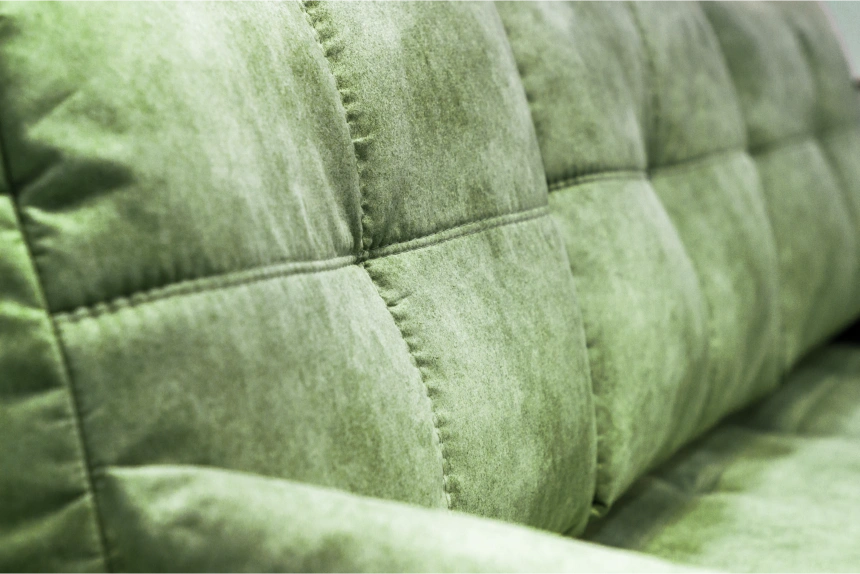 Диван угловой Остин, ткань Fresca deep green, угол правый, декор Рамух белый