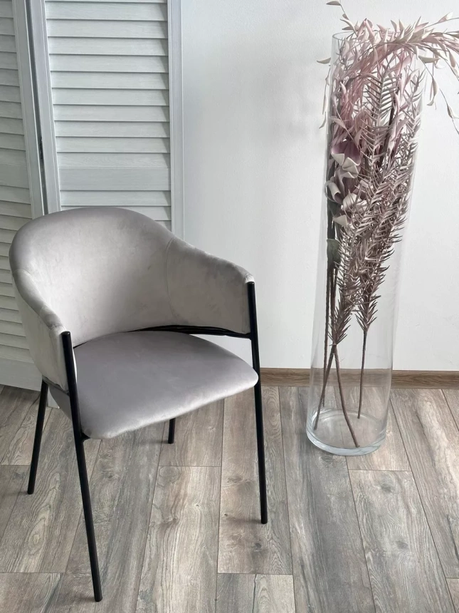 Стул Дилл, мягкий, H-09 светло-серый, велюр, черный каркас