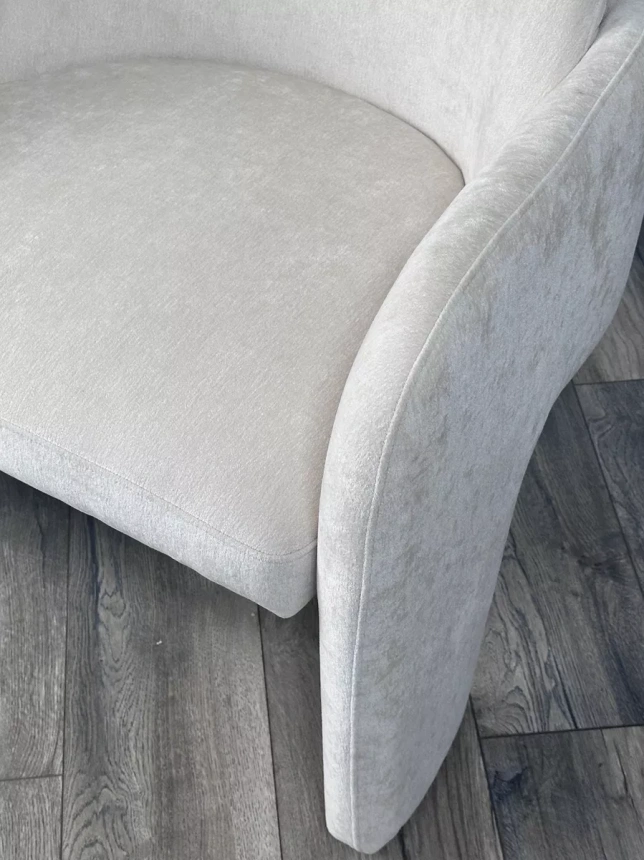 Стул-кресло Cube, AT5139-09 светло-бежевый, ткань, каркас металл в тканевой обивке AT5139-09