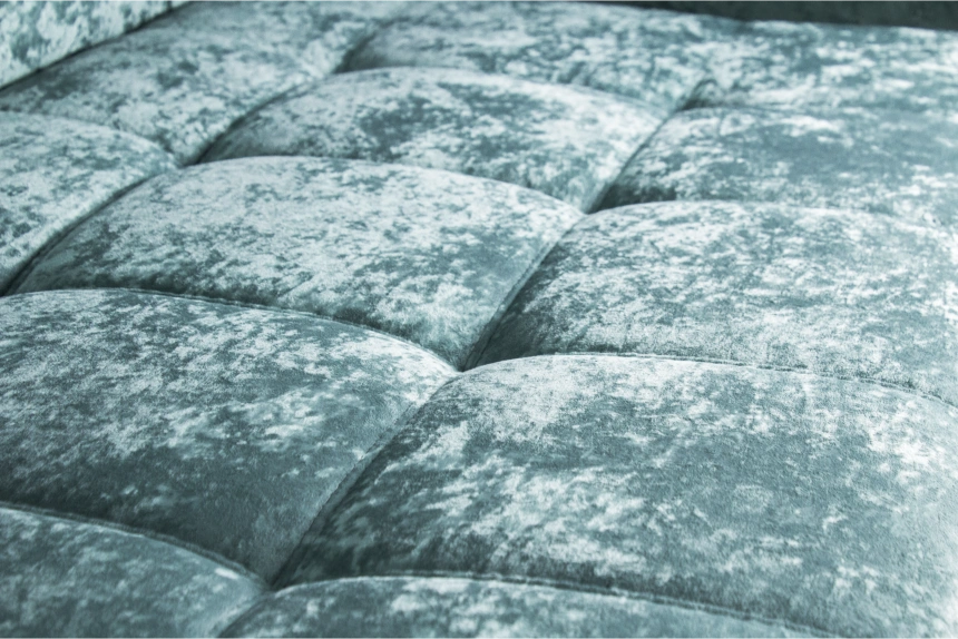 Диван прямой Адель 2, Plush dusty green, декор Рамух белый