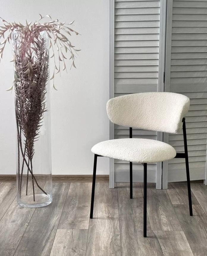 Стул Леонардо, мягкий, Soul 000 белый, букле, черный каркас