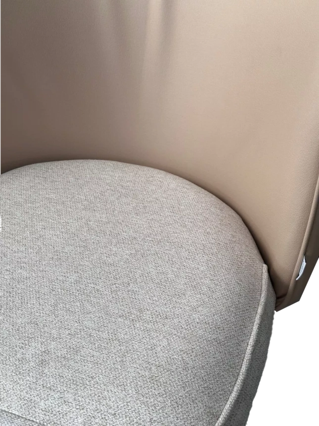 Стул Моне, мягкий, Rovena Ivori ткань, Orakul 130 экокожа, черный каркас 