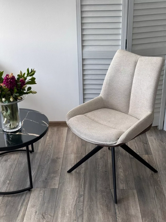 Стул Oskar, мягкий, поворотный, KN01-05 бежевый, BZ1046-21 коричневый, ткань, черный каркас 