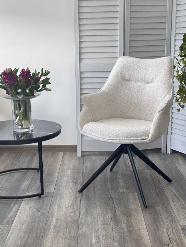 Стул Ove, мягкий, поворотный, Raven 22 Бежево-белый, ткань, черный каркас