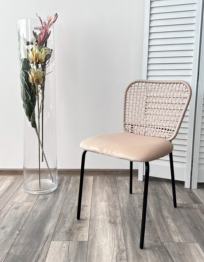 Стул Juno, G062-03 светлый беж, велюр, черный каркас