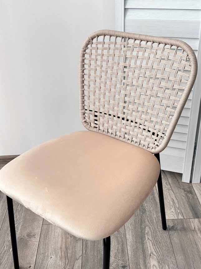 Стул Juno, G062-03 светлый беж, велюр, черный каркас