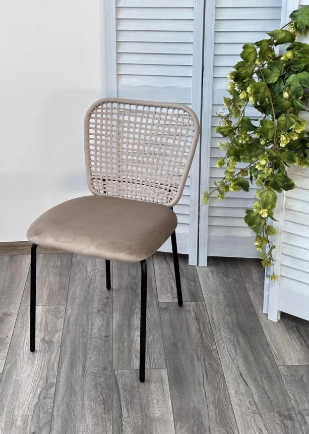 Стул Juno, G062-12 бежевый, велюр, черный каркас