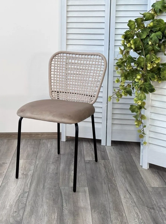 Стул Juno, G062-12 бежевый, велюр, черный каркас