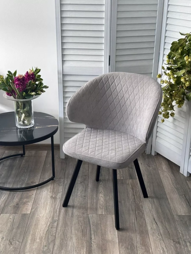 Стул Хилтон, мягкий, поворотный, B22 серый, велюр, черный каркас 