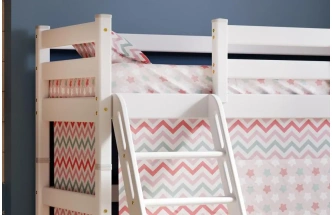 Полувысокая детская кровать Соня-6, с наклонной лестницей, белый