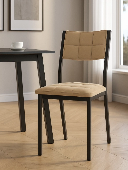 Стул на металлокаркасе Бекал, велюр латте / черный матовый