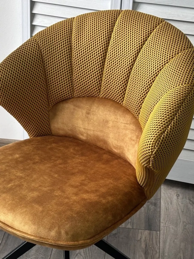 Стул Astra, поворотный, желтый Sonic 68 ткань, 7525-132 велюр, черный каркас