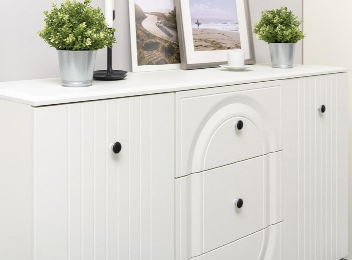 Комод Вестра, с тремя ящиками и полками, белый pe шагрень / белая шагрень